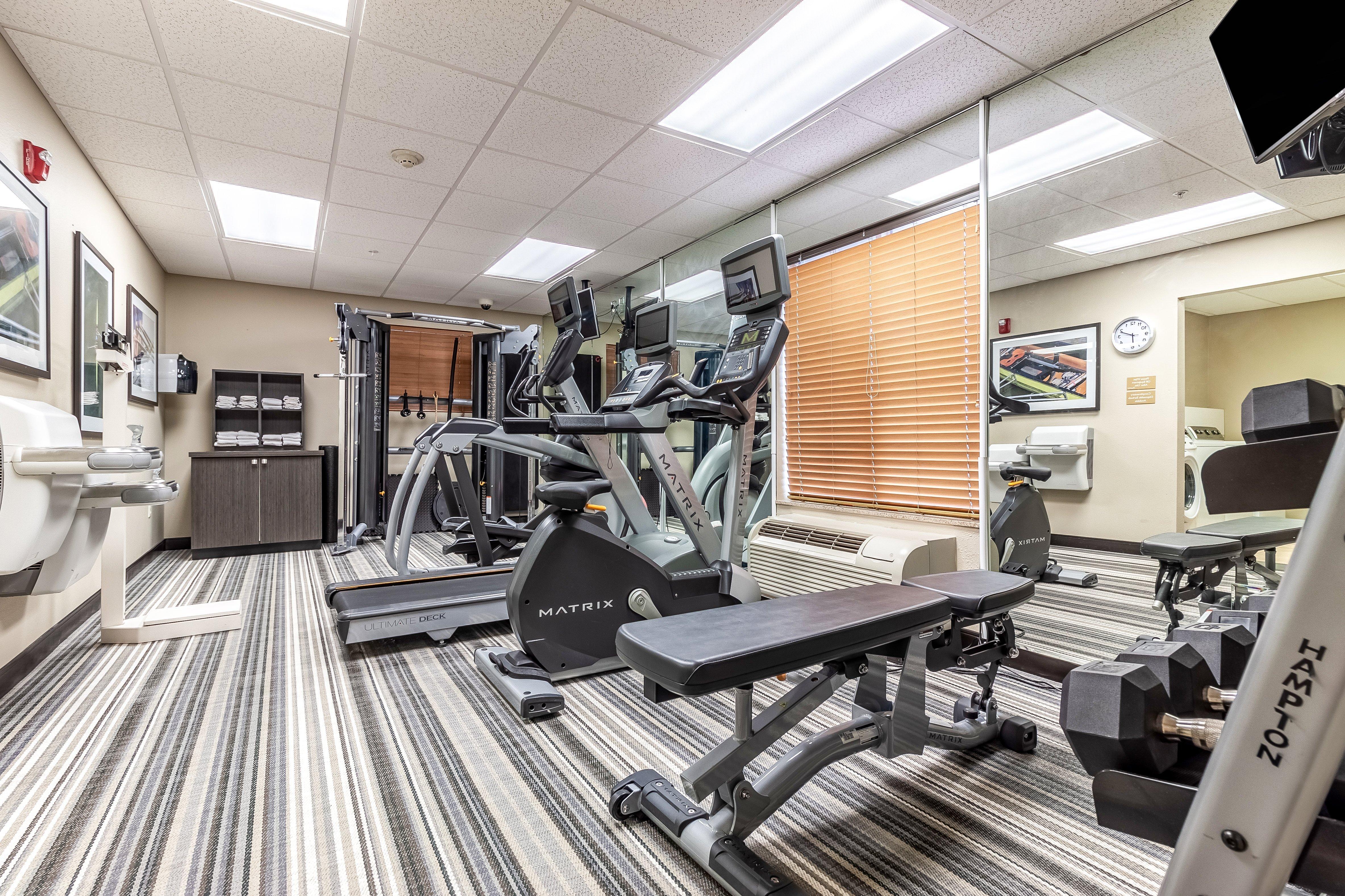 Candlewood Suites Lincoln By Ihg Esterno foto