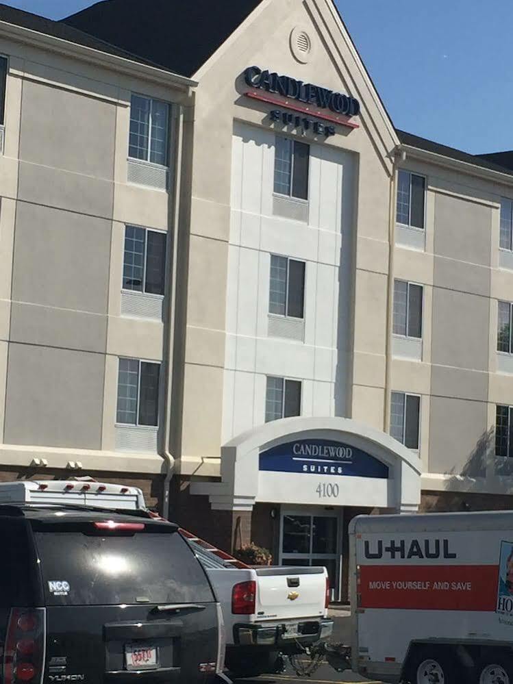 Candlewood Suites Lincoln By Ihg Esterno foto